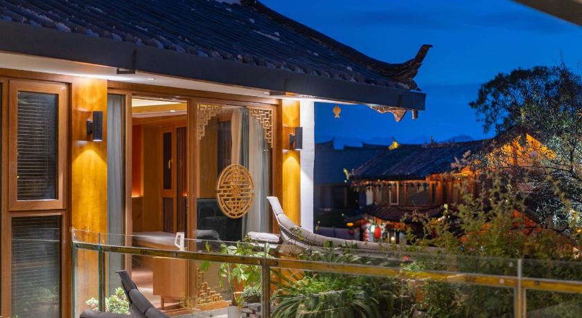 麗江 Lijiang MuYa Chinese Courtyard Hotel with Water View ホテル ロビー