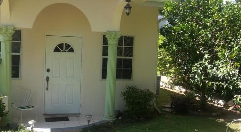Kingston Studio Apartment photo
