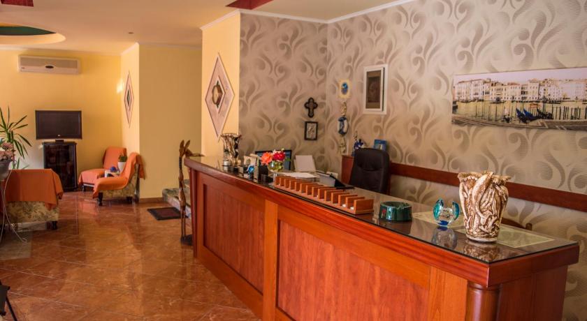 Dolphins Apartments & Rooms photo