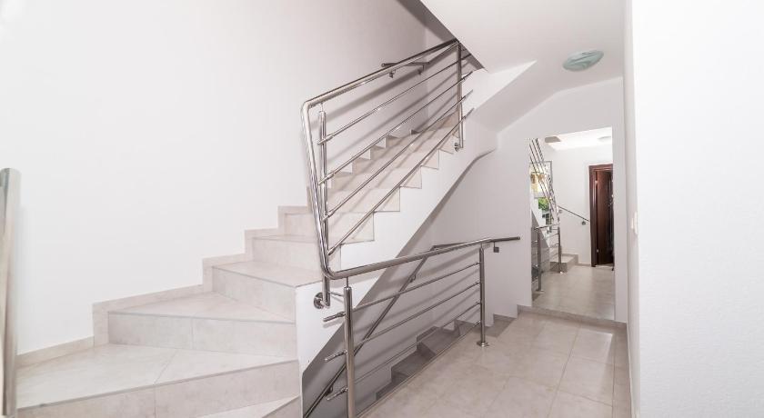 Milara Apartments photo