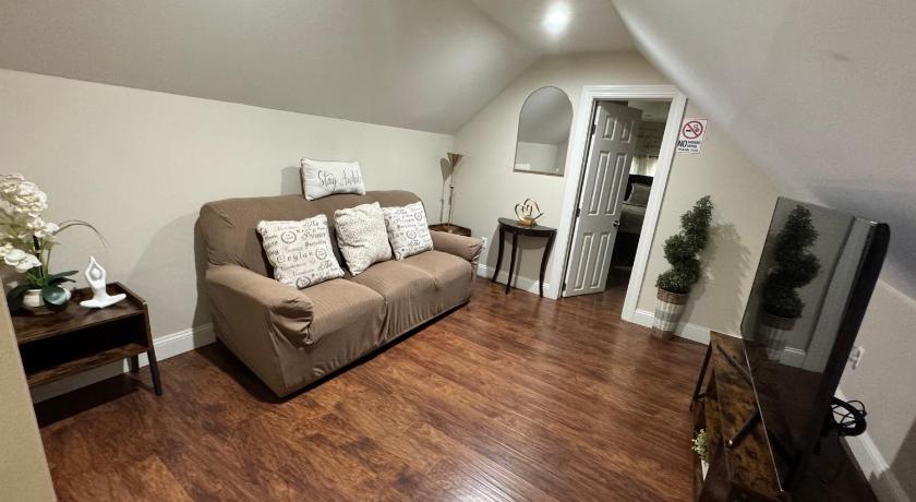 エリザベス (NJ) Private Cozy Apartment - Only 5 min Away from Newark Airport and 30 min to NYC 3つ星 宿泊施設 プール