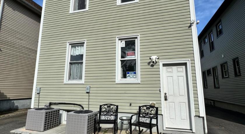 エリザベス (NJ) Private Cozy Apartment - Only 5 min Away from Newark Airport and 30 min to NYC 3つ星 宿泊施設 レストラン