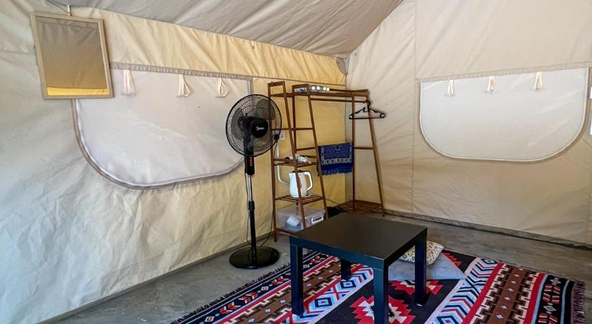 Ipoh Glamping at Xscape Tambun 3-Star Guesthouse restaurant