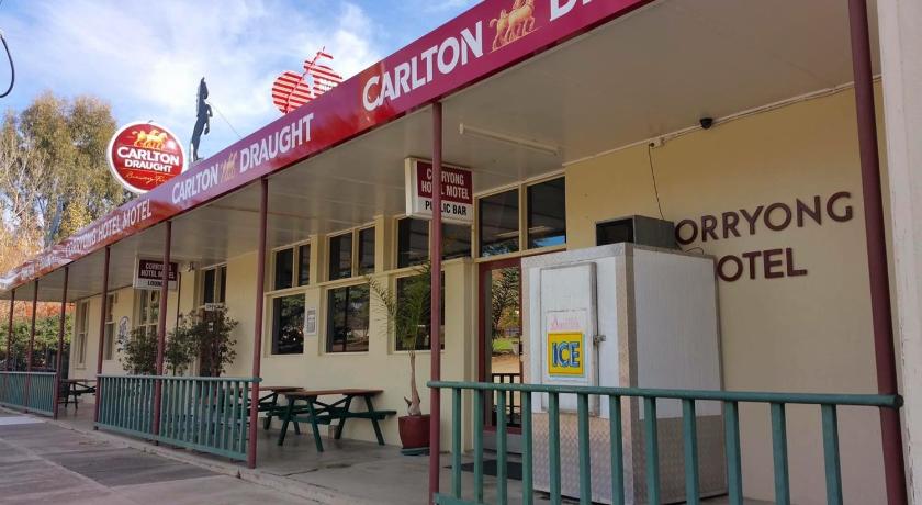 Corryong Hotel Motel photo