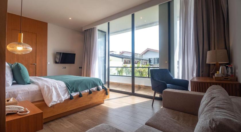 Octa Canggu Villa and Condotel - image 25