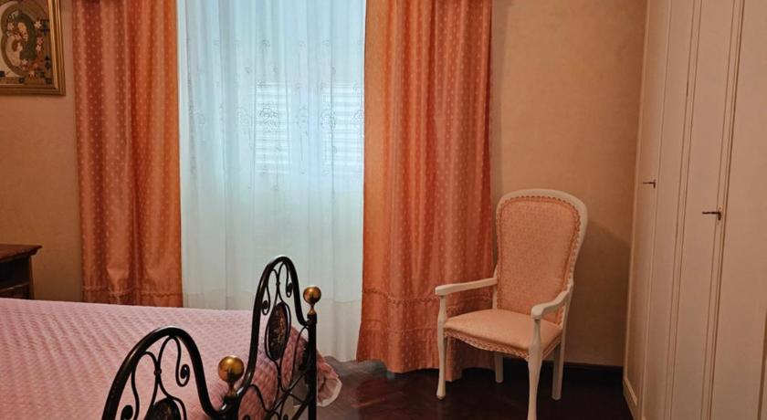 オジエリ Luna Domus 4つ星 シングルルーム レストラン