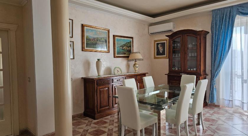 オジエリ Luna Domus 4つ星 シングルルーム 客室