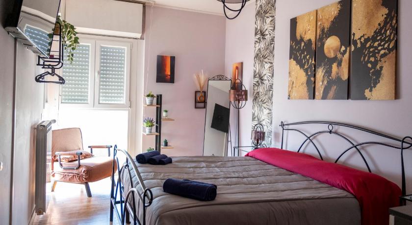 ローマ Domus Laurentia 3つ星 シングルルーム スイート