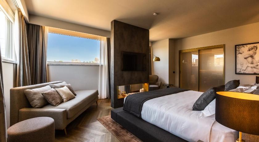 ローマ Fontart Tritone 4つ星 ホテル 眺望