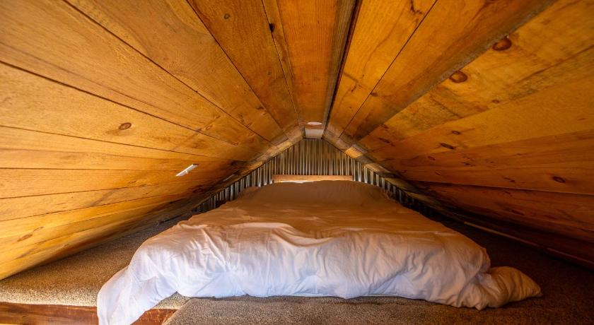 클린턴 (NY) Cabin Getaway - Hot Tub, Scenic Views, Hiking 숙소 외관