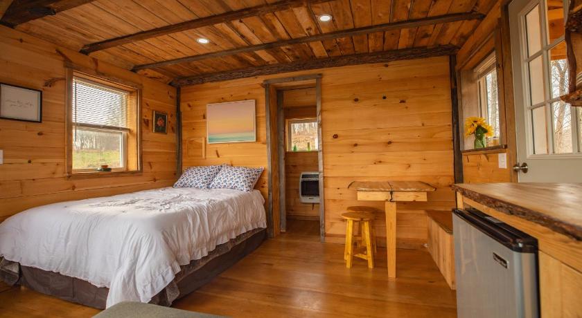 클린턴 (NY) Cabin Getaway - Hot Tub, Scenic Views, Hiking 숙소 부대시설