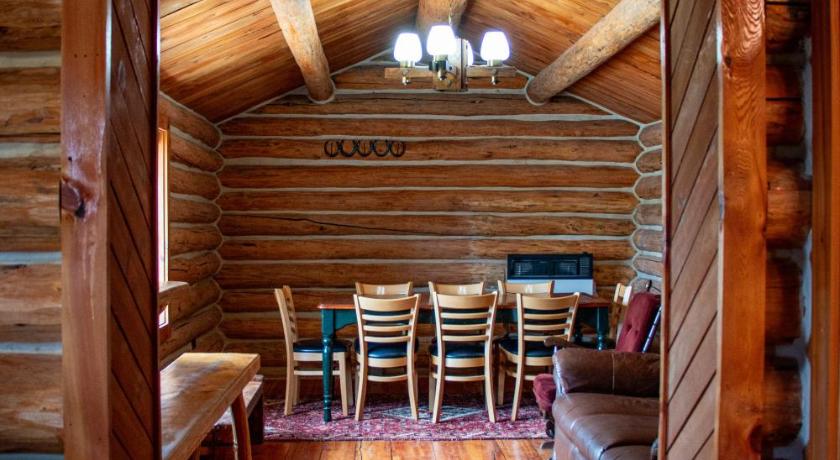 뒤부아 (WY) Crooked Creek Guest Ranch 숙소 객실