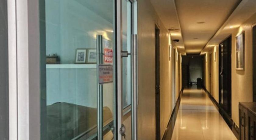 Suwannaphum Apartment - image 11