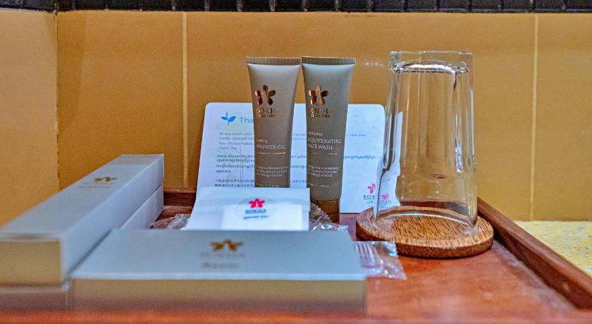 Image of Deluxe - 1 Person Only 12