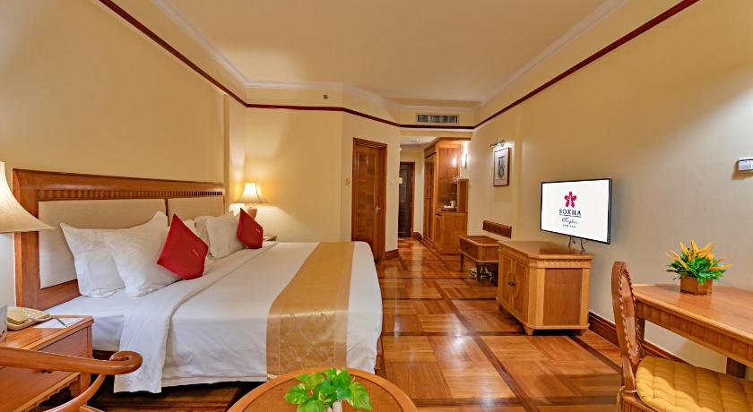 Image of Deluxe - 1 Person Only 4