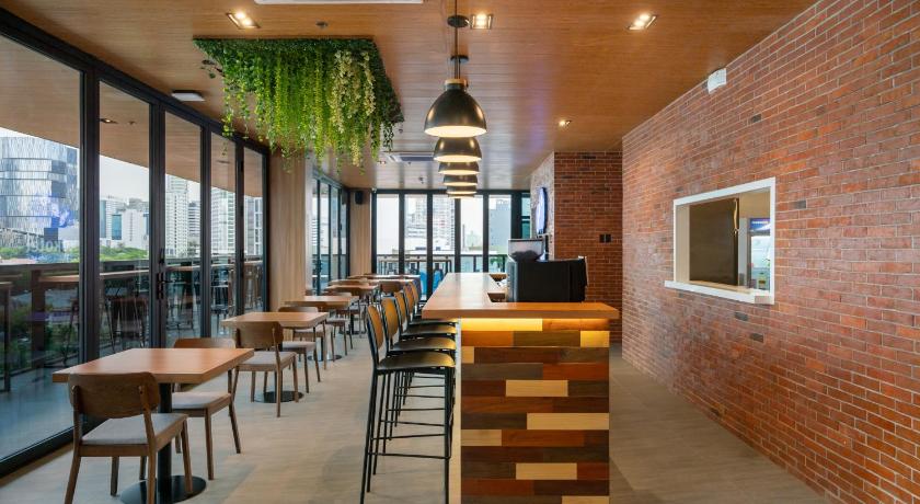 Kokotel Cebu Adira – Cebu City, IL