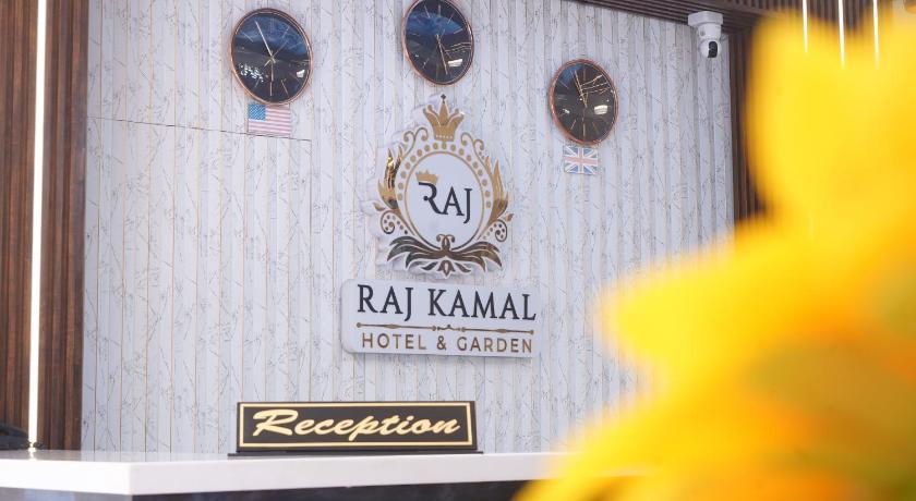 Raj Kamal Hotel & Garden - image 8
