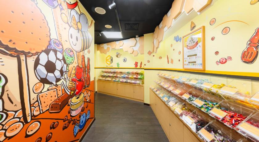 Taipei Bee House by Cosmos Creation - Taipei Main Station 3-Star Hotel exterior