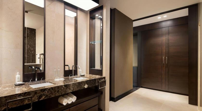 Image of Presidential One-Bedroom King Suite 8
