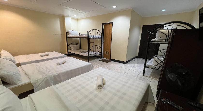 Image of Deluxe Room 6