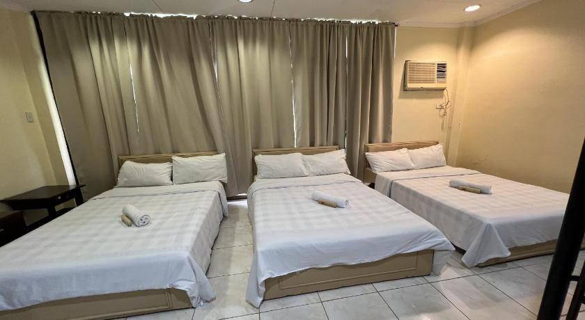 Image of Deluxe Room 8