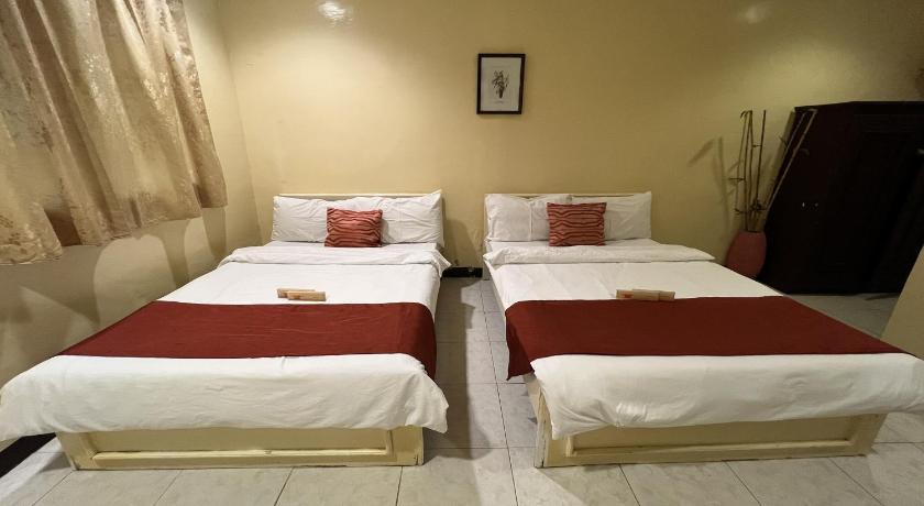 Image of Deluxe Room 9