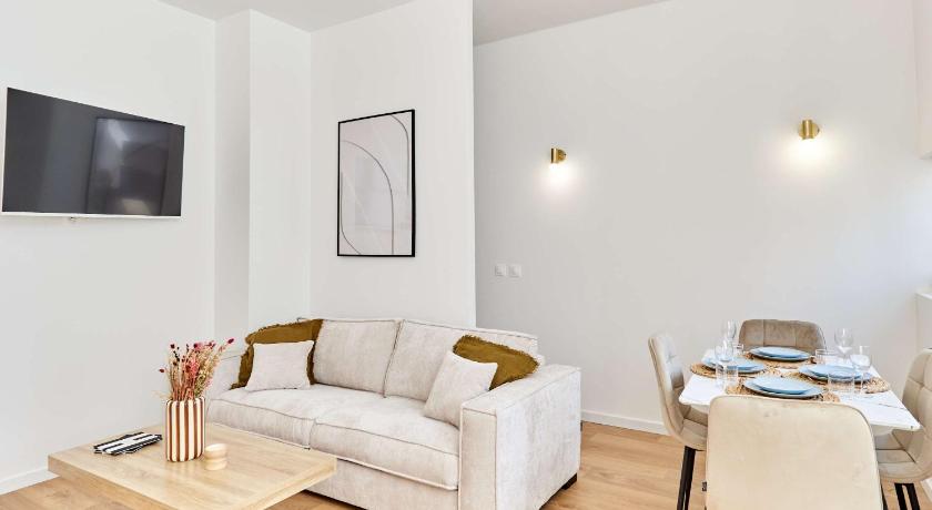 Elegant Apartment AC – Buttes-Chaumont - image 10
