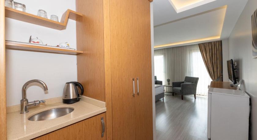 Waw Hotel Galataport - image 7
