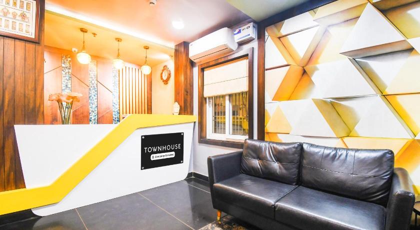 Townhouse Marine Drive Puri Formerly Royal Crown – Puri, TX