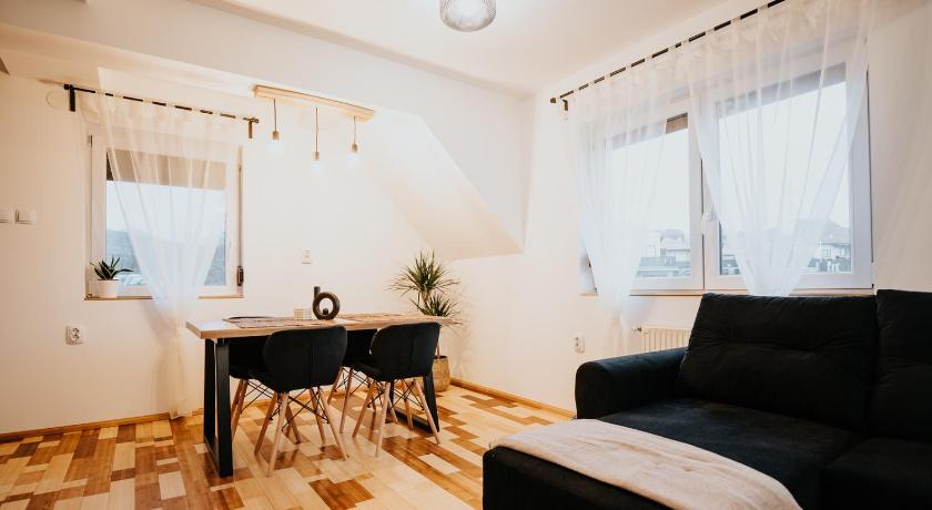 DOUX Apartman House