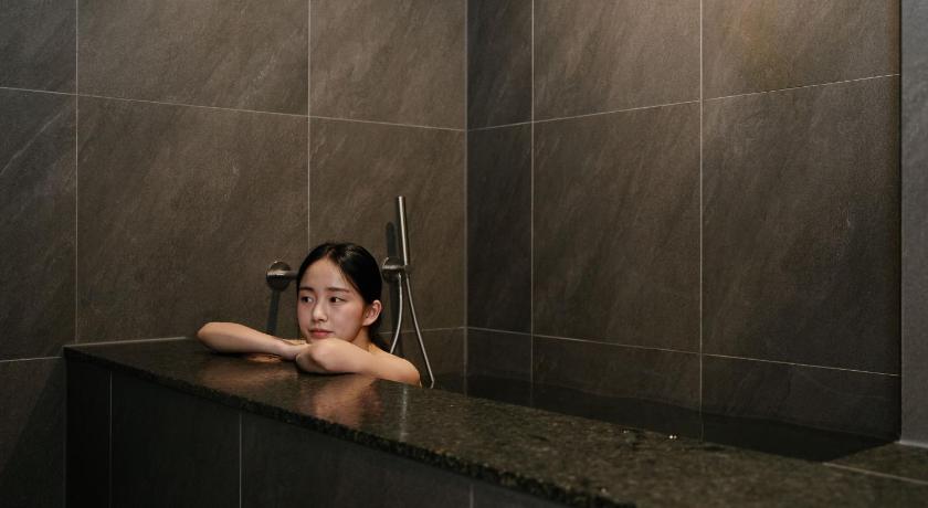 Deluxe Double Room with Stone Hot Spring 이미지 2