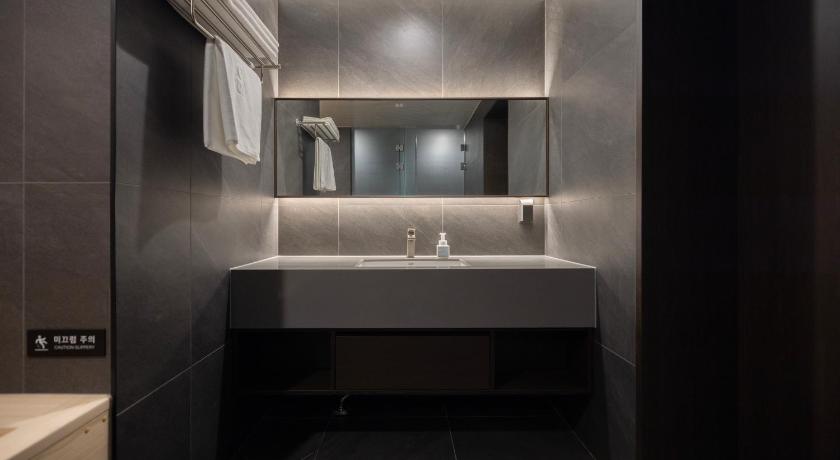 Hinoki Deluxe Double Room with Hot Spring 이미지 2