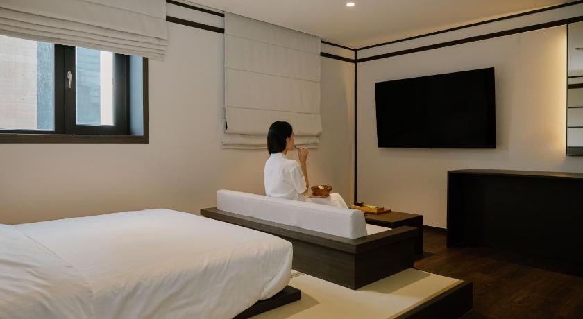 Hinoki Deluxe Double Room with Hot Spring 이미지 12