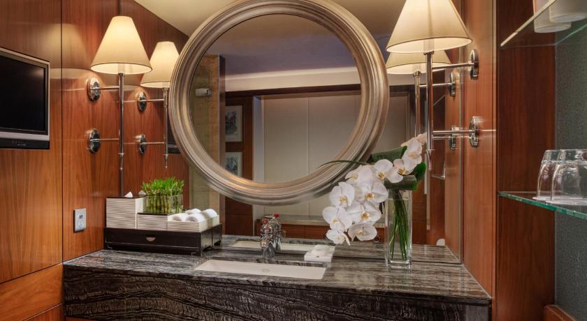 Image of City View King Room 8