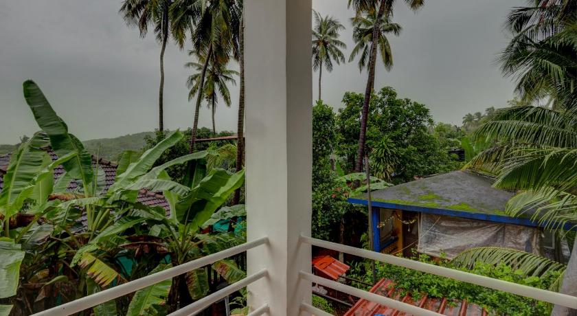 Image of Deluxe Room with Balcony 13