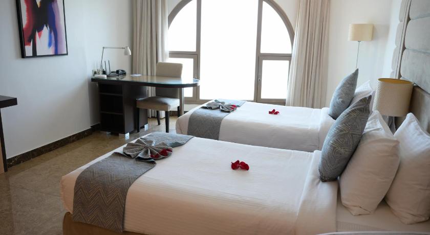 Image of 2 Single Beds, Superior Room, Sofa 5