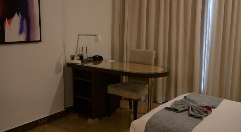 Image of 2 Single Beds, Superior Room, Sofa 17