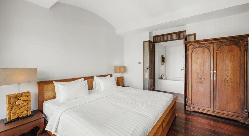 Image of Deluxe Suite 8