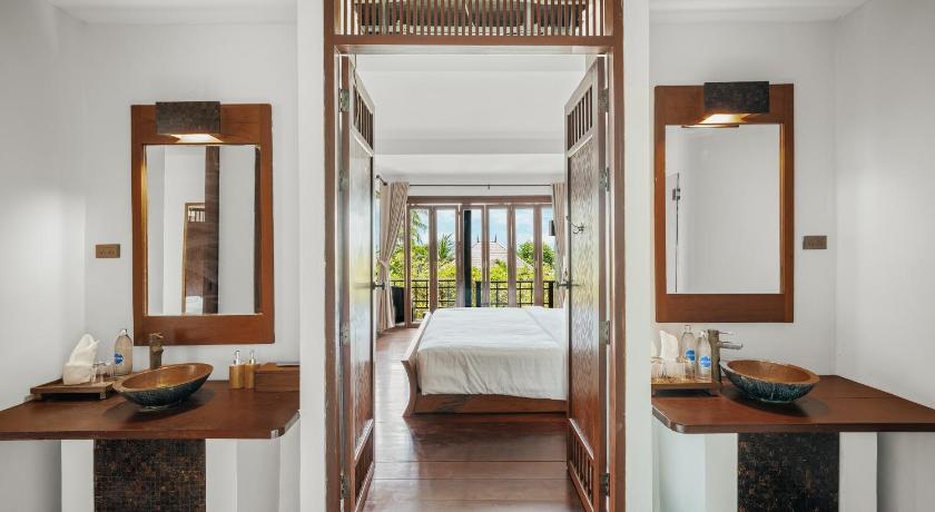 Image of Deluxe Suite 3