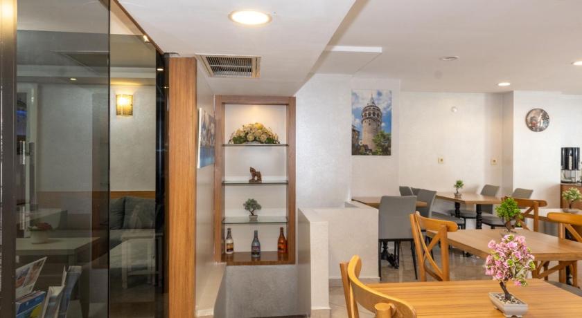 Waw Hotel Galataport - image 5