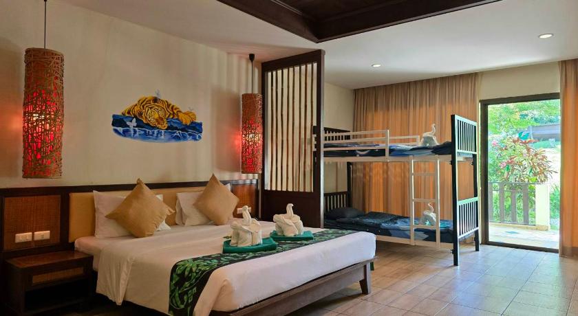 Hotel and Beach Bungalow at Lanta Resort - image 50