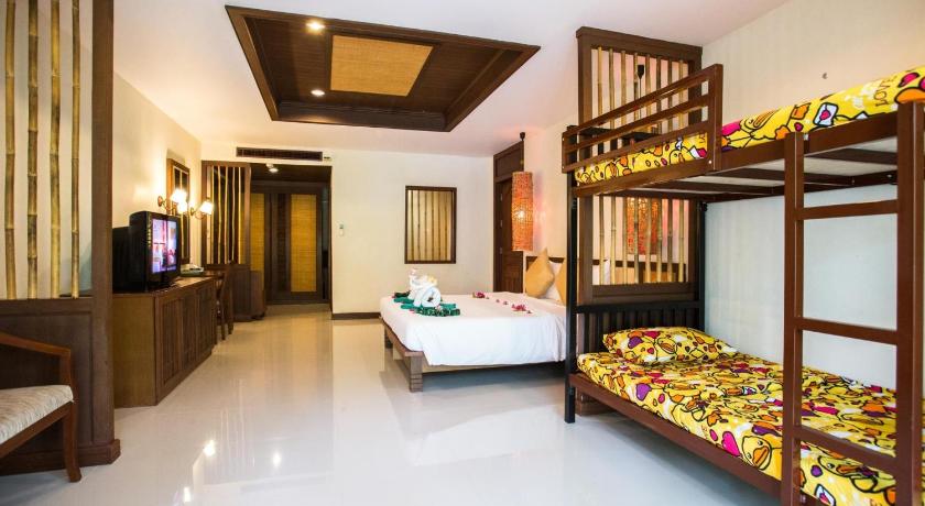 Hotel and Beach Bungalow at Lanta Resort - image 49