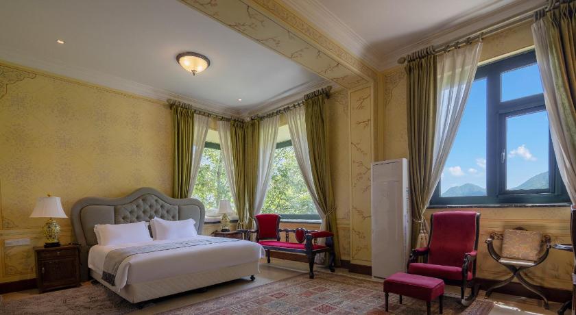 神農架 Yunfu Mid Hill Resort Hote ホテル ロビー