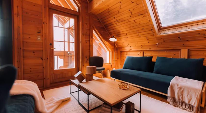 Hakuba Hills Lodge