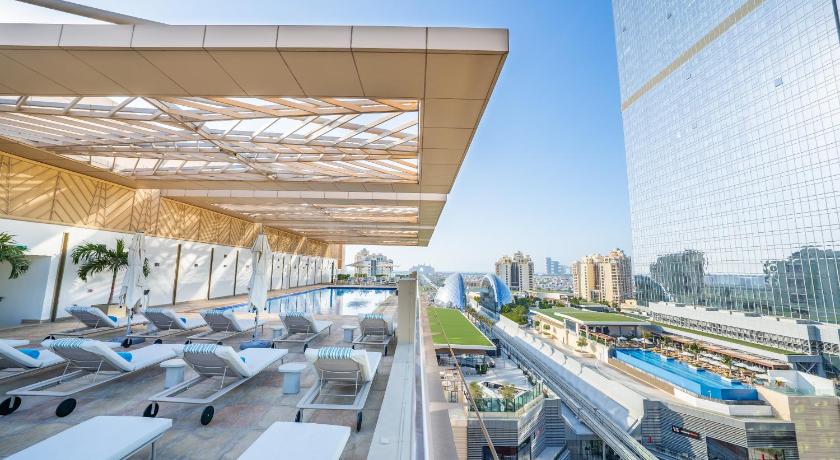 Cheval Maison - The Palm - main image