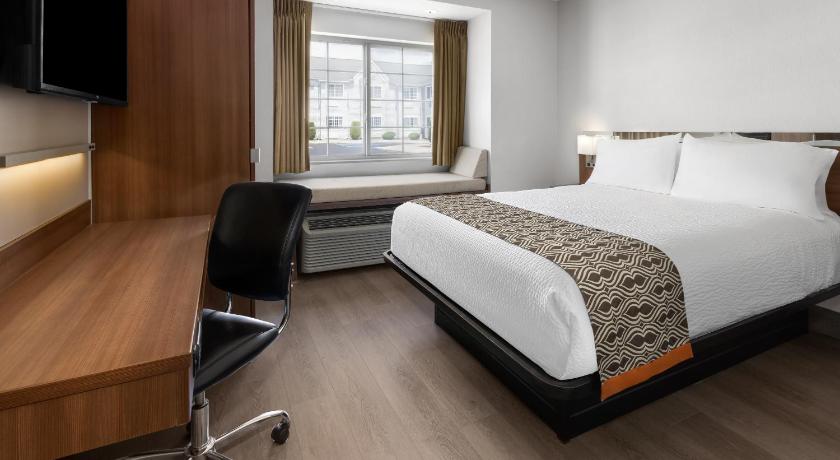 Foto Kamar dengan Kasur Queen – Bebas Asap Rokok (1 Queen Bed Non-Smoking) 0