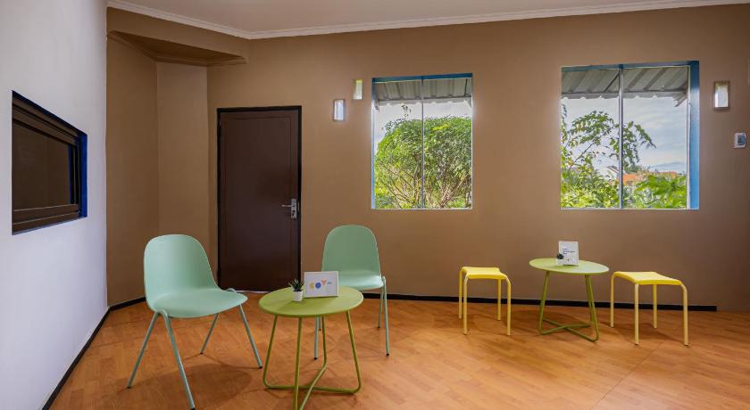 Cove Padonan Inn - image 12