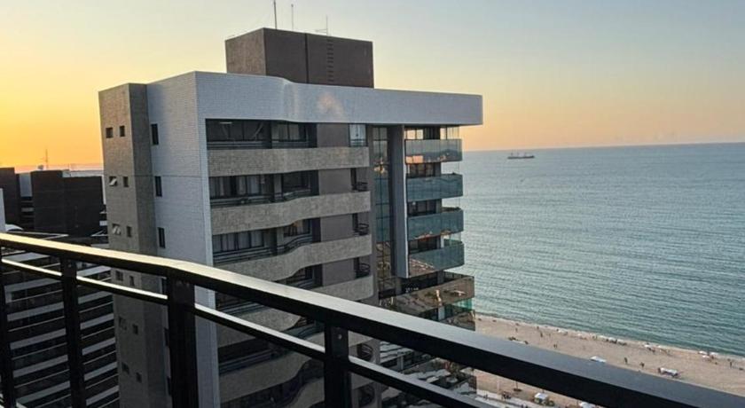 Imagem de Royal Exclusive access to the Pool 1
