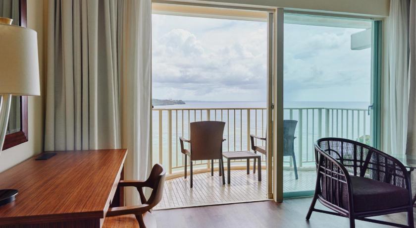 Ocean Front Club with Club Lounge Accessの画像 7