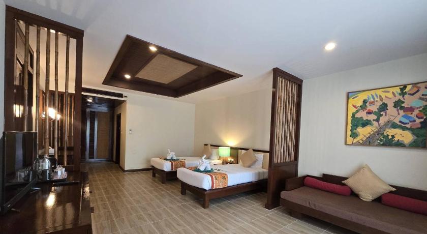 Hotel and Beach Bungalow at Lanta Resort - image 47